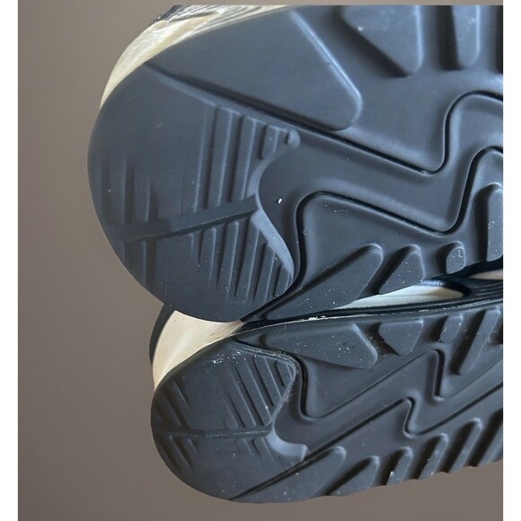 Nike Air Max 90 Running Shoes Black And White Size 8 Jogging Walking Outdoor - Picture 7 of 11